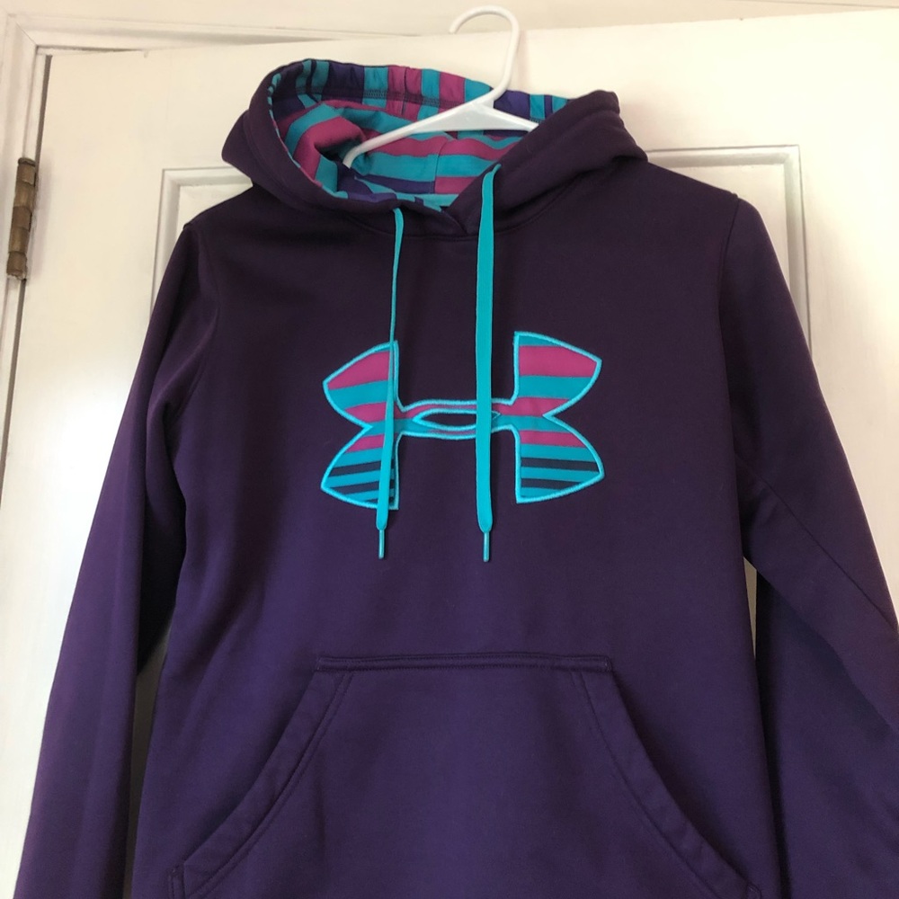 Women’s XS Under Armour Hoodie